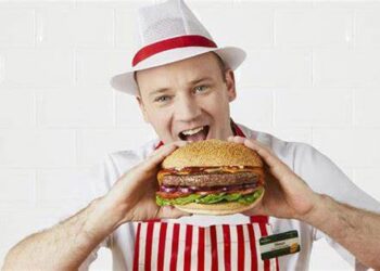Morrisons Cafe introduces the “Big Daddy” burger