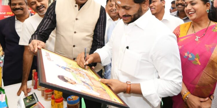 Amul Invests in AP: Breaking Through Opposition to Establish in South India