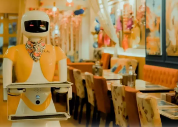 Lucknow Gets its First Robotic Servers at THE ROBOT RESTAURANT – YELLOW HOUSE
