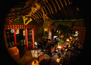 Introducing India’s first contemporary art and cocktail bar – Room One