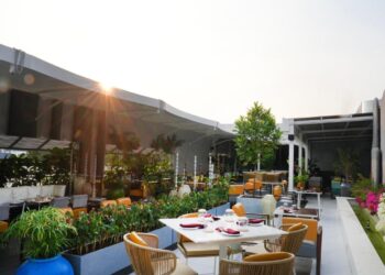 Chef Cyrus Daniels launches Ouro in Bengaluru