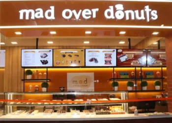 In Kolkata, Mad Over Donuts opens a new location.